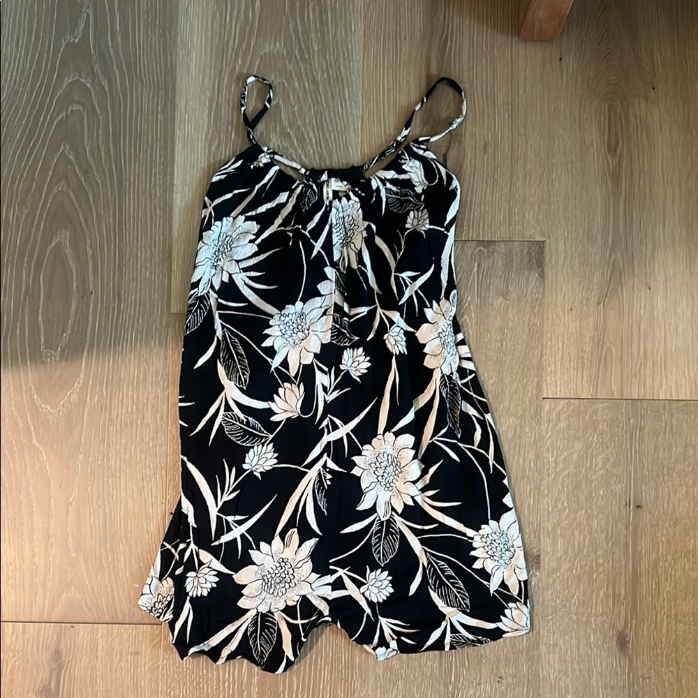 Floral Black and White Spaghetti Strap jumper